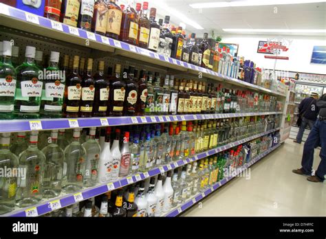 Walgreens Liquor Store Hi Res Stock Photography And Images Alamy