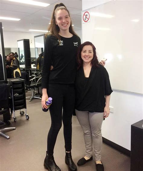 Pin By Bznslady On Tall Women Tall Women Beauty Women Women