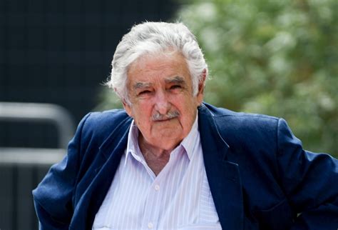 The most beautiful frog in the world. Expresidentes de Uruguay Pepe Mujica y Julio Sanguinetti ...