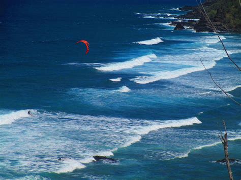 Wind Surfing Maui Coast Photograph By Elaine Haakenson Pixels