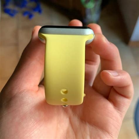 Sports Silicone Apple Watch Bands Yellow Smartawatches