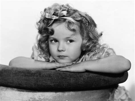 Shirley Temple Who Sparkled In Hollywood And The World Dies Guardian