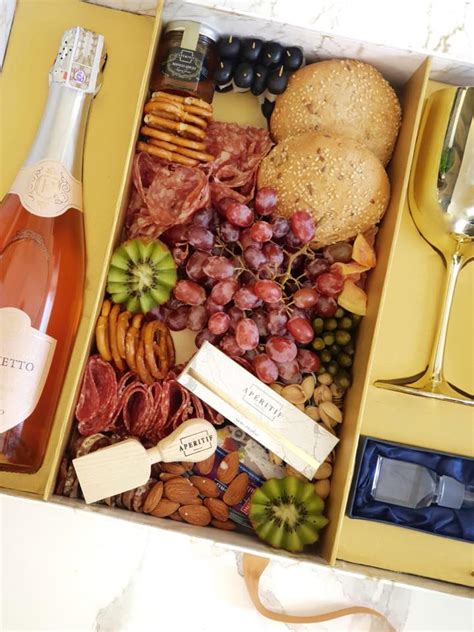 Maybe you would like to learn more about one of these? So 'munch' love: Valentine's gift ideas for food lovers ...