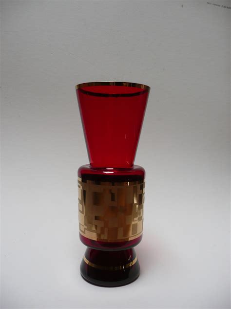 Retro Red Vase Murano Collectors Weekly