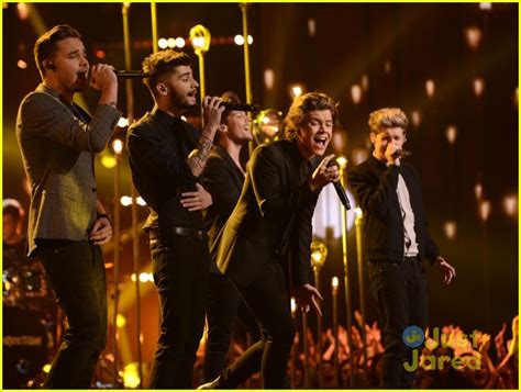 One Direction Performs Story Of My Life On X Factor Watch Now