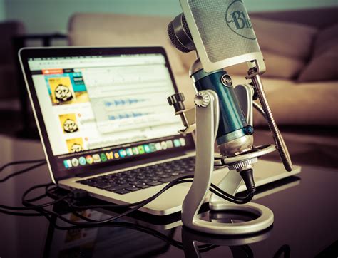 Ways to Use Podcasts to Reach Your Target Market | chadjthiele.com