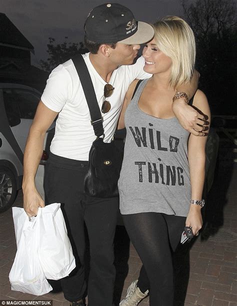 Towie S Sam Faiers Can T Keep The Smile Off Her Face As She Enjoys Date Back In The Arms Of Joey