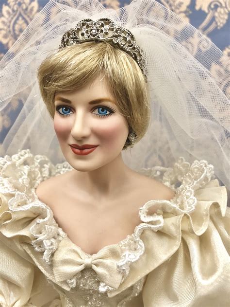 Lady Diana Portrait Porcelain Bride Doll Franklin Mint
