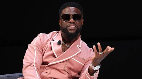 Kevin Hart Pokes Fun At Himself From Wheelchair After Race Yardbarker