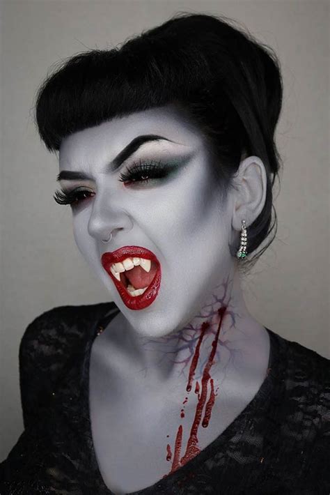 23 Vampire Makeup Ideas For Halloween 2020 Stayglam