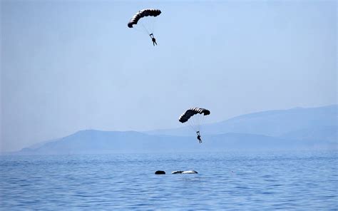 Parachute Jump Sea Free Photo On Pixabay Pixabay