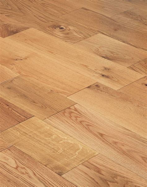 Manhattan Natural Oak Lacquered Engineered Wood Flooring Flooring