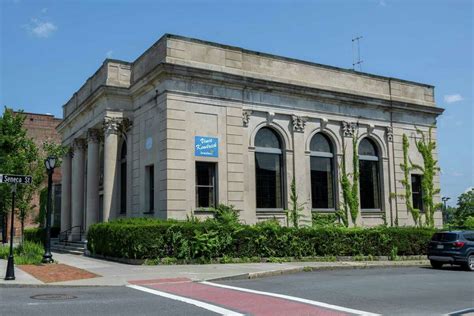 Cohoes Mayor Seeks To Relocate Library To Vacant Bank