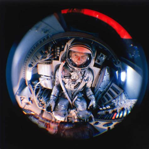 John Glenn The Space Pioneers Life In Pictures John Glenn Project