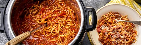 Get that depth of flavour by cooking the sauce very gently until it's super rich. Instant Pot® Spaghetti Bolognese - Prego® Pasta Sauces