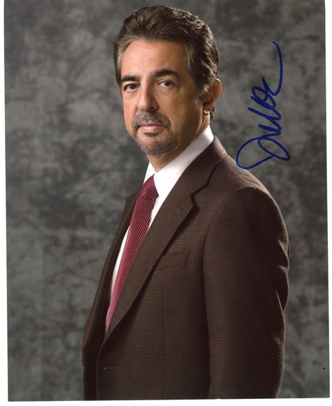 Joe Mantegna Criminal Minds Autograph Signed 8x10 Photo C 8x10