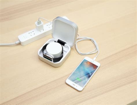 Most popular online bank account? Amber - A Watchcase Power Bank for Apple Watch » Review