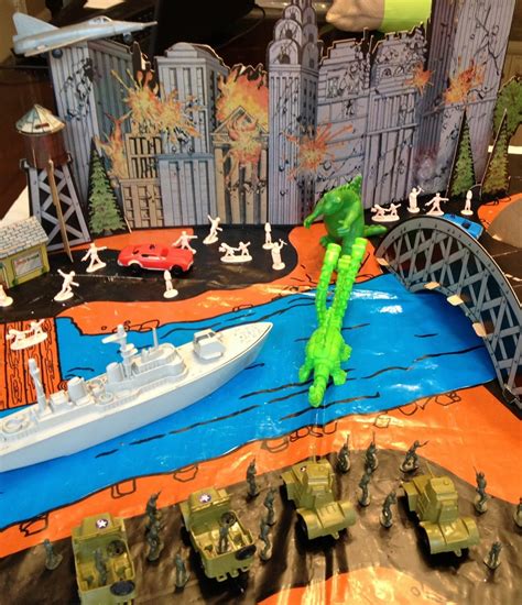 Godzilla Figure 1979 Hg Toys Godzilla Battles Tricephalon Monster Play