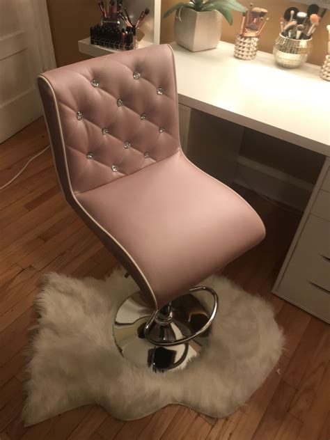 Overview fall into the most comfortable vanity chair the antoinette, with its. My vanity chair #VanityChair | Vanity chair, Bedroom desk ...