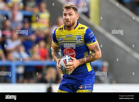 Daryl Clark #9 of Warrington Wolves in action Stock Photo - Alamy