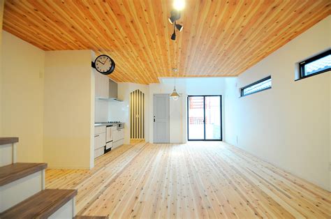 『家売るオンナ』（いえうるオンナ）は、2016年7月13日から9月14日まで日本テレビ系「水曜ドラマ」枠で放送された日本のテレビドラマである。主演は北川景子。日本での放送の1時間後に「your home is my business」のタイトルで香港、フィリピン、タイ、インドネシア、カンボジアで、1. 木のやさしさと遊び心あふれる家 | 注文住宅を神戸・大阪 ...