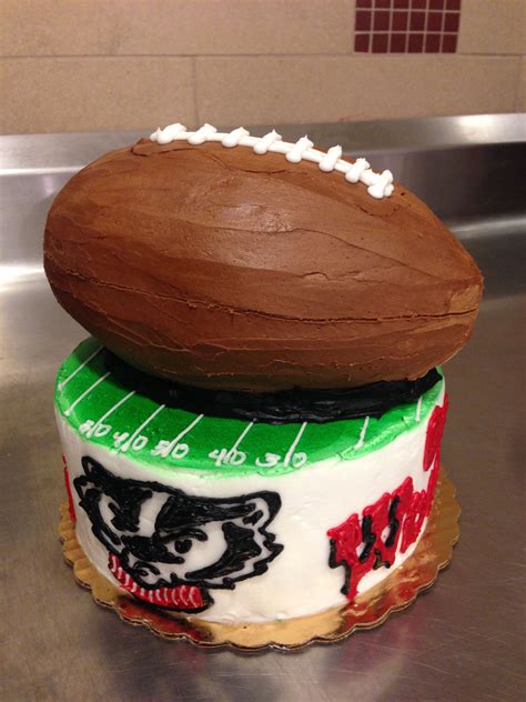 Download all photos and use them even for commercial projects. Wisconsin Badgers Football Cake | Bakery design, Football ...