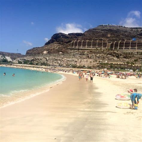 An der südwestküste gran canarias, in der nähe von puerto rico und puerto mogán, liegt der wunderbare strand playa de amadores. Amadores Beach Gran Canaria, Puerto Rico - Don't Cramp My ...