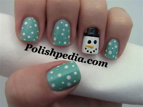 Available in countless shades and glitters, you can twist. Snowman Christmas Nail Design | Polishpedia: Nail Art ...