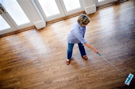 Keep reading to find out how to clean your wood floors the right way so you can keep your home clean and your wood floors protected. The 3 Top Cleaners For Your Hardwood Floors | Majic Window