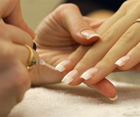 The Beginners Guide To Becoming A Nail Technician