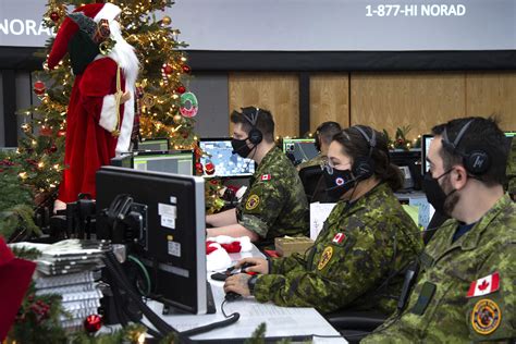 Heres How To Track Santa Claus With Norad This Christmas Eve