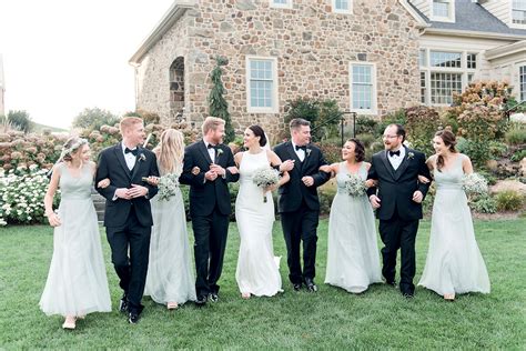 A Stunning Main Line Wedding With The Perfect Simple Elegant Aesthetic