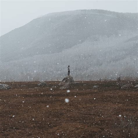 Loneliness Lonely Snow Snowflakes Hill Hd Phone Wallpaper Peakpx