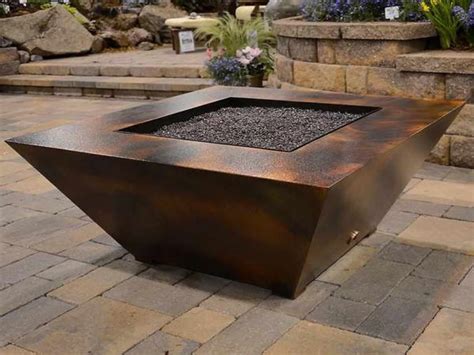 The shape and size of your fire pit burner can be selected after determining your gas supply. Gas Fire Pit DIY | Fire Pit Design Ideas