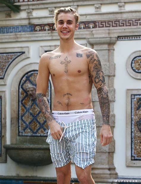 justin bieber shirtless pictures in miami december 2015 popsugar celebrity