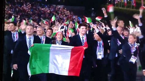 Il problema è la mancata autonomia del coni; La bandiera Italiana a le olimpiadi di LONDON 2012 - YouTube