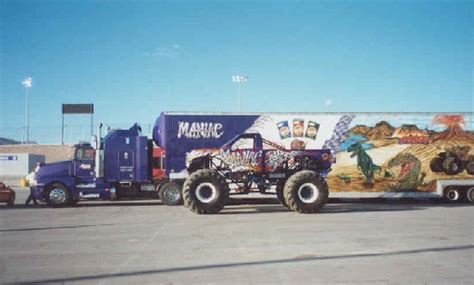 Monster Truck Haulers Maniac And Jurassic Attack
