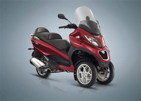 Piaggio scooters are currently part of the vast motorbike range at bikeworld ireland, located on the longmile road, dublin 12. 2018 Piaggio MP3 300 Business LT ABS/ASR Review • Total ...