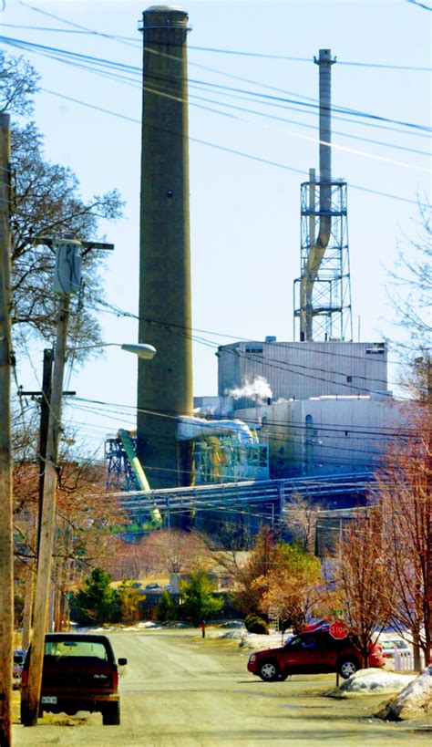 Reduced Wages At Maine Mill Divide Town : NPR