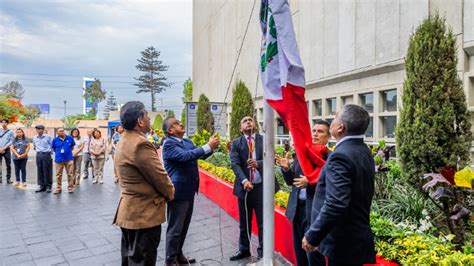 Bnp Rindi Homenaje A La Patria Con Izamiento Del Pabell N Nacional