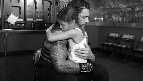 Roman Reigns Wife And His Daughter Legitng