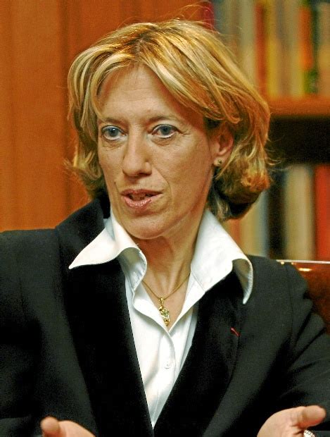 Magda Salarich Directivos