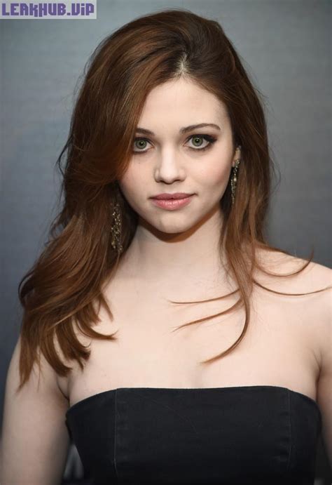 Actress India Eisley Naked Sex Pictures Pass