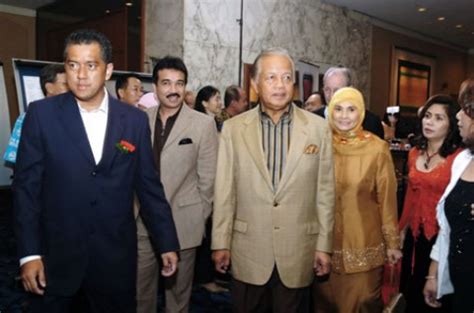 Datuk khamarulazlan bin mohamad hanafiah. Kekayaan Datuk Khalid Mohd Jiwa : Apalagi kehidupan rumah ...