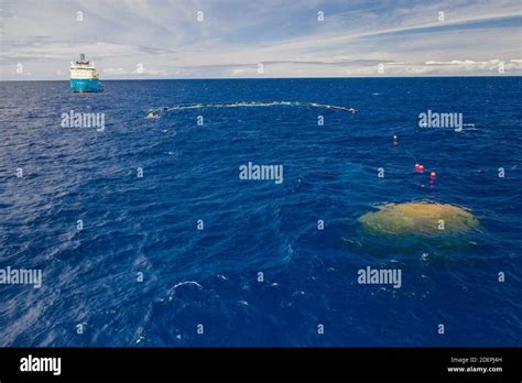 The Ocean Cleanup System Hi Res Stock Photography And Images Alamy