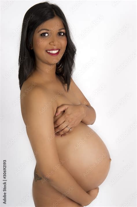 Sexy Beautiful Pregnant Indian Woman In Nude Smiling Stock Foto Adobe