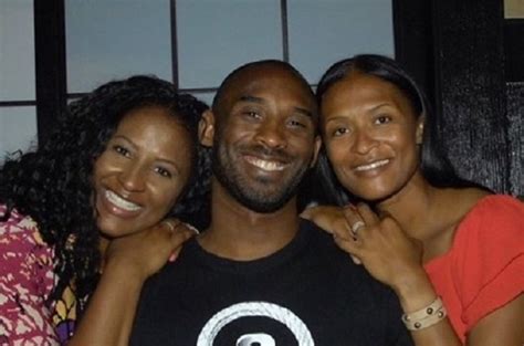 Kobe was the youngest child of his family, while sharia, 43, is the oldest. Hermana de Kobe Bryant se hace tatuaje en honor a Kobe y ...