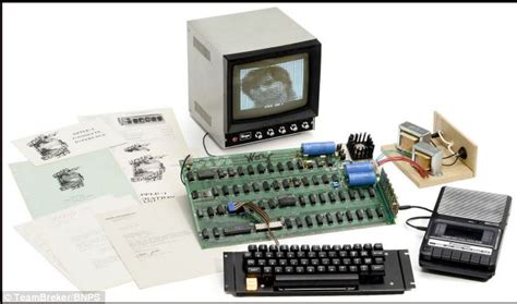The First Computer Apple Ever Made Set To Sell For £