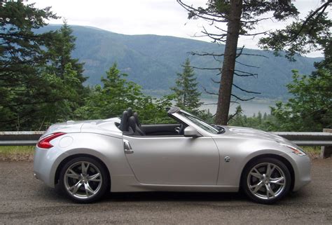 Unlike most new cars, the 2010 nissan 370z is actually smaller in length, height, and wheel base than the car it replaced, its tidier dimensions contributing to the new model's reduced weight and solid. 2010 Nissan 370Z Roadster | | SuperCars.net