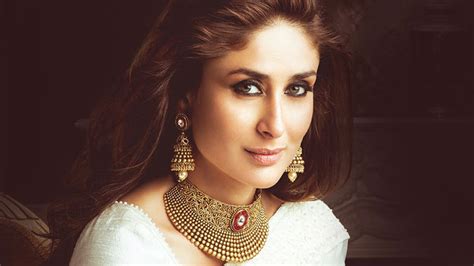 Making Of Malabar Jewelry Ad With Kareena Kapoor Bollywood News Bollywood Hungama